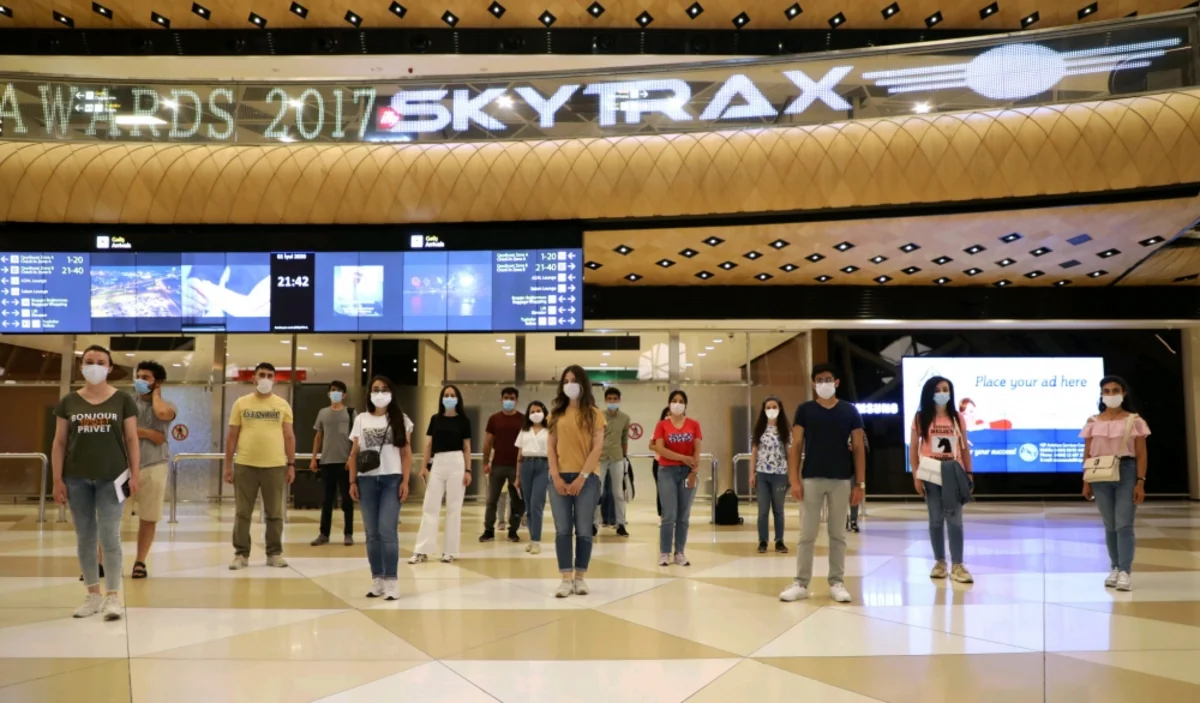 Türkiyədən daha 19 azərbaycanlı həkim ölkəyə gətirildi