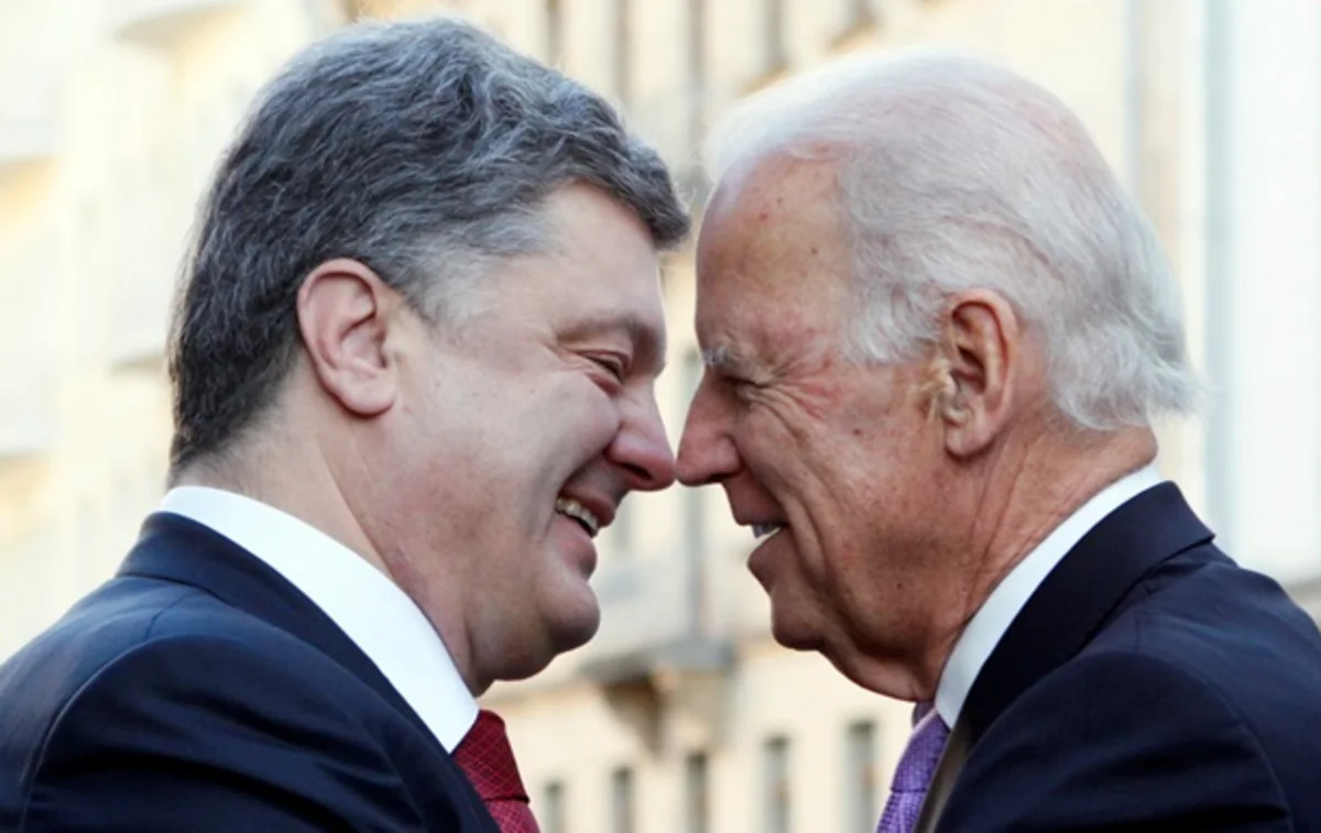 Порошенко попросил США о поставках оружия