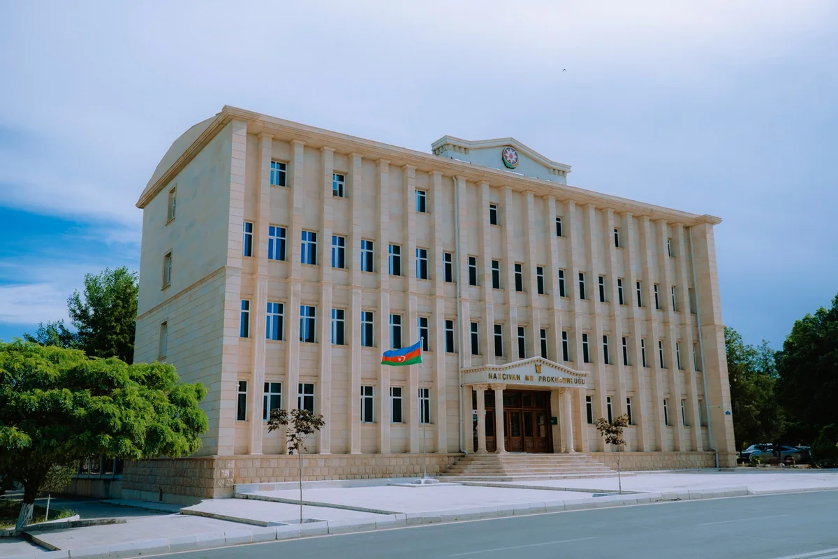 Naxçıvanda cəzaçəkmə müəssisəsinin nəzarətçisi cinayət məsuliyyətinə cəlb olunub