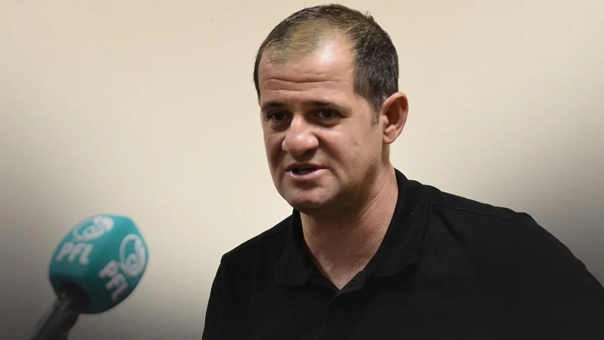 Araz-Naxçıvanın baş məşqçisi: Futbolçular da istəyir ki, azarkeşlər önündə oynasınlar