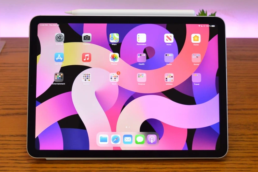 Apple cuts back sharply on iPad production