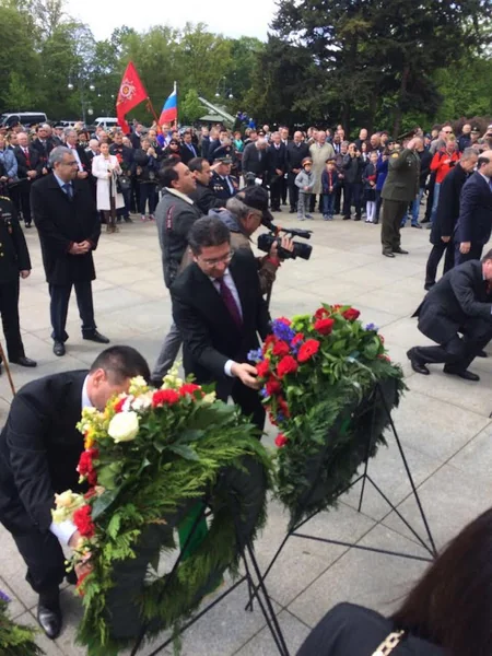Almaniyada Berlin uğrunda döyüşlərdə həlak olmuş azərbaycanlıların xatirəsi anılıb