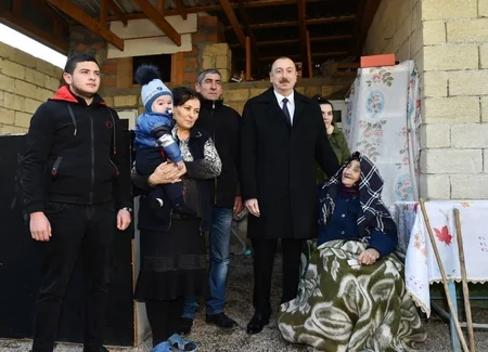 İlham Əliyevin yenidən Prezident seçilməsindən 1 il ötür