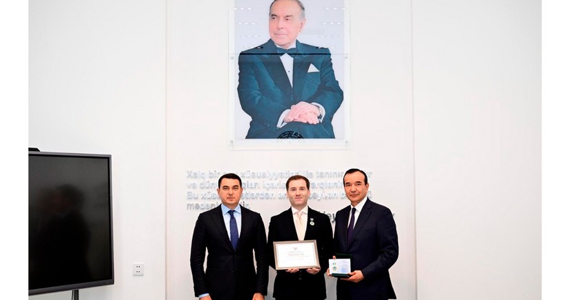 Azərbaycanlı tarzən “Özbəkistanın mədəniyyət elçisi” medalı ilə təltif edilib