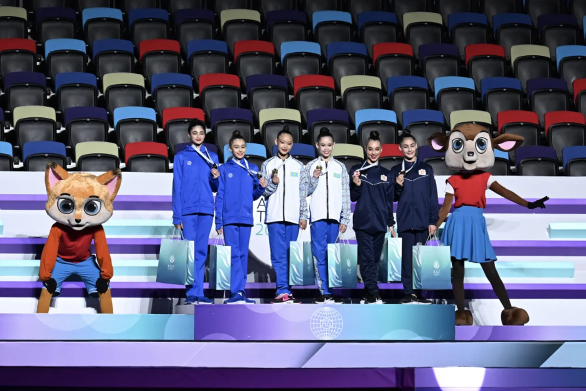 Azərbaycan gimnastları Bakıdakı turnirdə gümüş medal qazanıblar