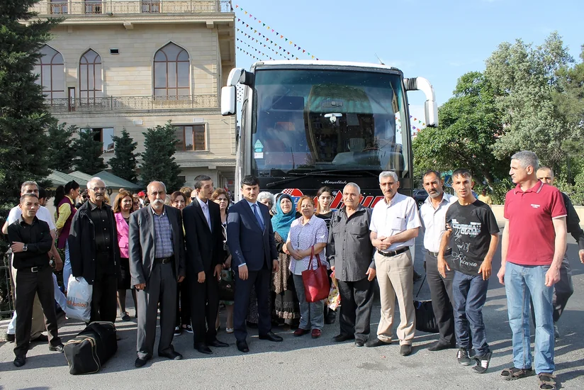 Nazirlik əlilliyi olan 100 nəfəri istirahət mərkəzinə yola salıb