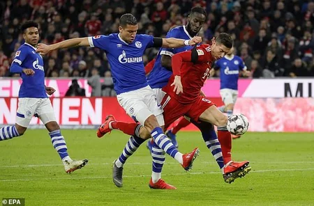 Бавария сократила отставание от Боруссии Д до 5 очков, обыграв Шальке-04