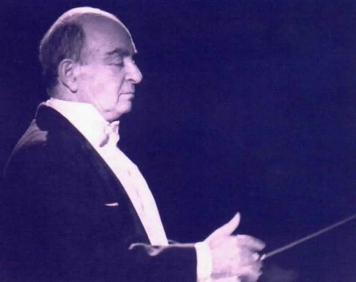 Moskva Satira Teatrının baş dirijoru dünyasını dəyişib