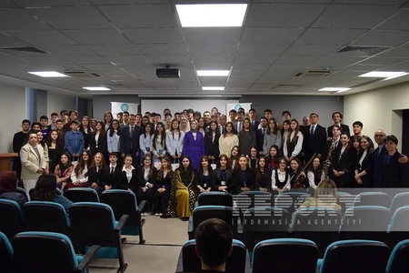 Türkiyənin ailə və sosial xidmətlər naziri Azərbaycandan olan şəhid övladları ilə görüşüb - YENİLƏNİB