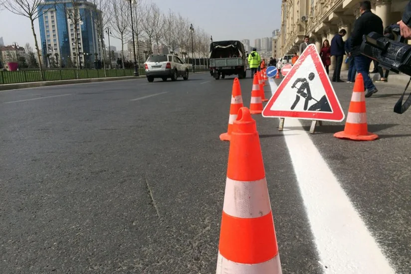 Bakının Əhmədbəy Ağaoğlu küçəsində avtomobillə hərəkət məhdudlaşdırılacaq