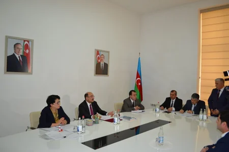 Mədəniyyət naziri Hacıqabulda vətəndaşları qəbul edib