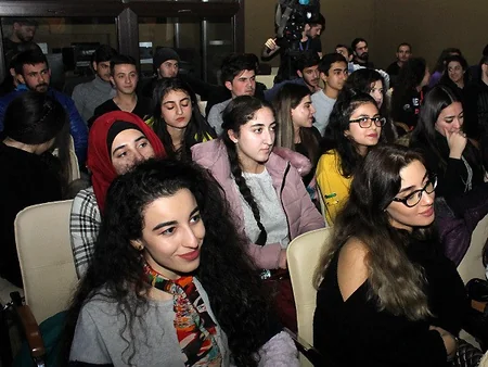 Bakıda keçiriləcək Avropa Liqasının finalı ilə bağlı ADMİU-da tələbələrlə görüş keçirilib