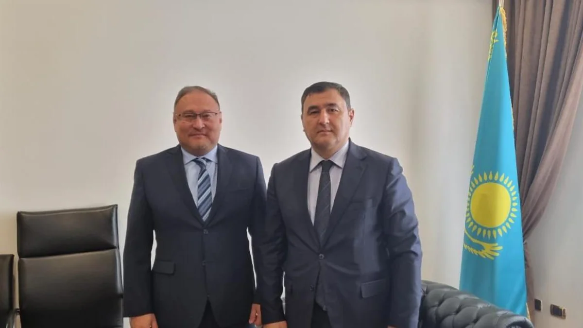 Azərbaycan səfiri Qazaxıstan XİN başçısının birinci müavini ilə görüşüb