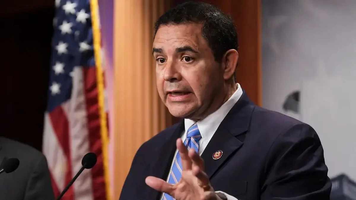 ABŞ-da konqresmenə silahlı hücum olub