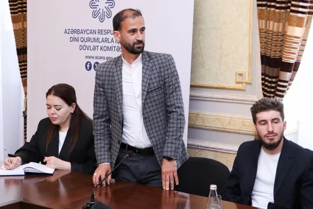 Ramin Məmmədov yeni təyinat alan din xadimləri ilə görüşüb
