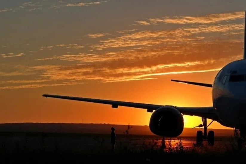 В ЮАР приземлился Boeing 767 с горящим двигателем - ВИДЕО - ОБНОВЛЕНО