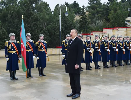 Prezident İlham Əliyev Şəhidlər xiyabanını ziyarət edib