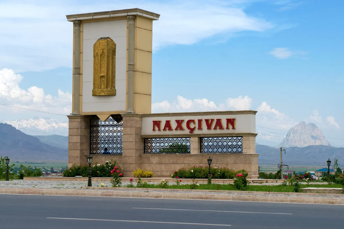 Naxçıvan Neft və Qaz Məhsulları Təminatı Müəssisəsinin direktoru işdən çıxarılıb