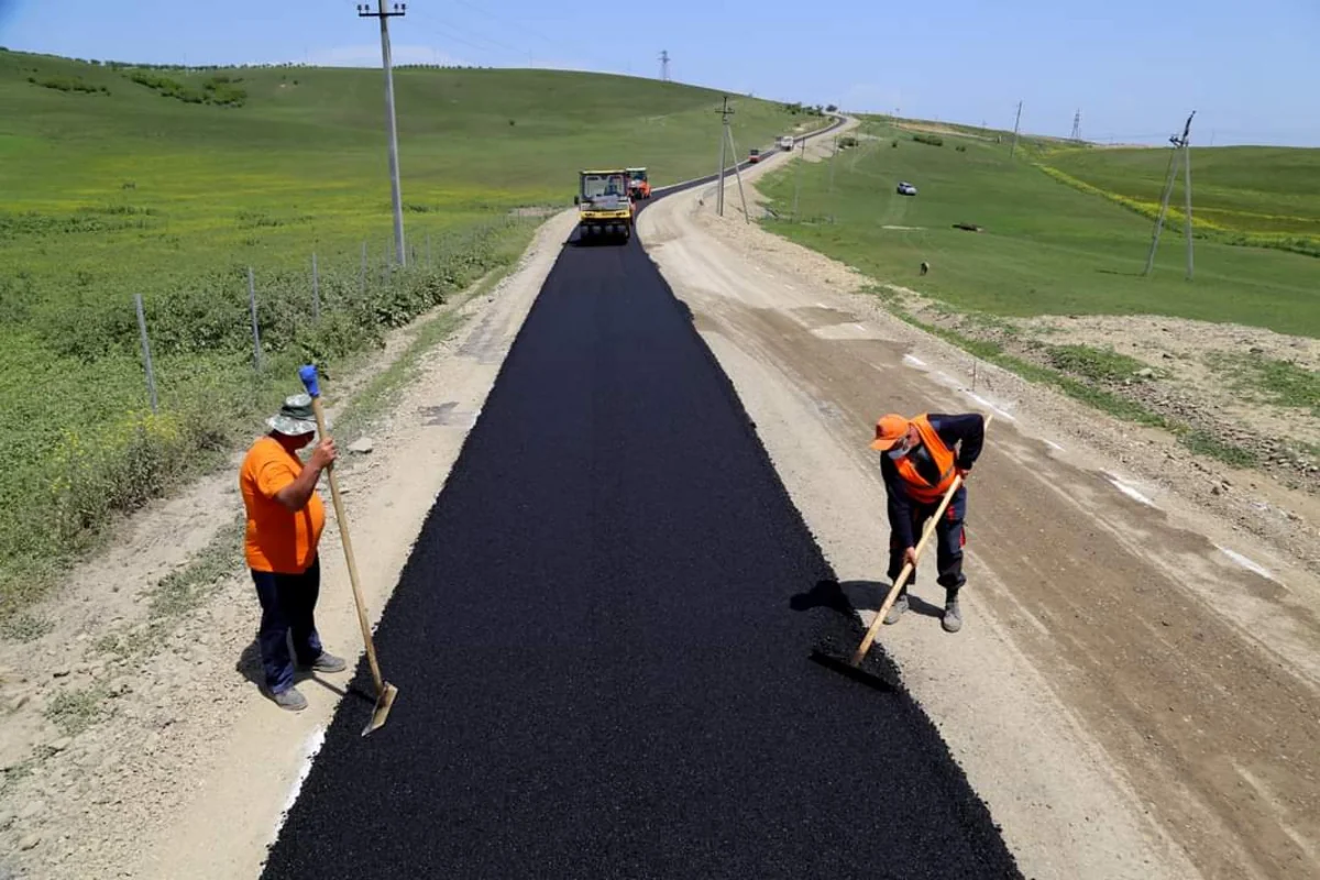 Gürcüstanda Azərbaycan sərhədinədək yol bərpa olunur