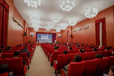 Üç ali təhsil müəssisəsində ilk dəfə səs verəcək gənclər üçün seminarlar keçirilib