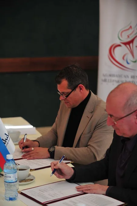 Şahdağ Turizm Mərkəzi ilə Milli Paralimpiya Komitəsi arasında memorandum imzalandı