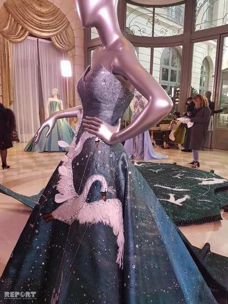 Parisdə azərbaycanlı modelyerin moda kolleksiyası nümayiş olunub - FOTO