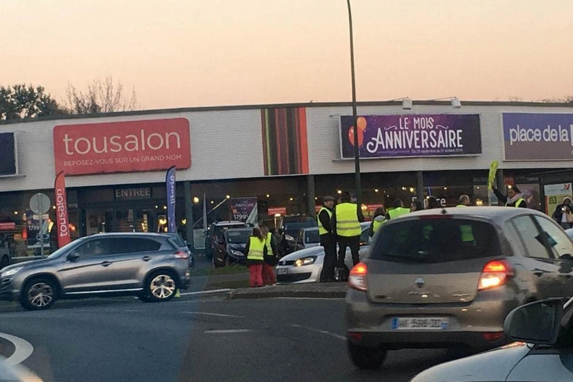 Во Франции более двухсот человек пострадали в ходе протестов - ОБНОВЛЕНО - 2