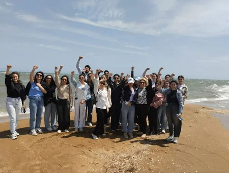 Gənc bioloqlar Biz irəlidəyik adlı ekoloji aksiya keçirib