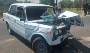 Goranboyda mikroavtobusla minik avtomobili toqquşub, xəsarət alanlar var