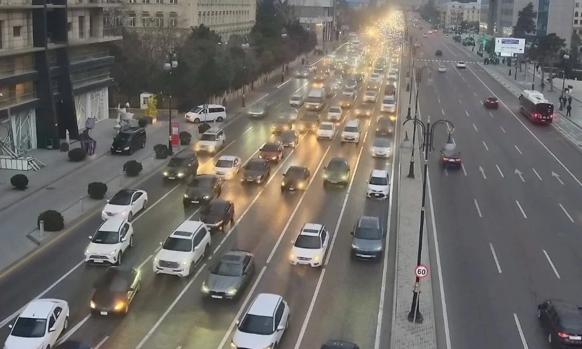 Bakıda tıxac olan yollar açıqlanıb – SİYAHI