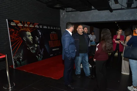 В CinemaPlus для представителей СМИ прошел показ музыкальной комедии Kendi Yolumda