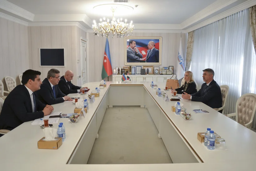 Azərbaycan Macarıstanla su-kanalizasiya sahəsində əməkdaşlığı müzakirə edib