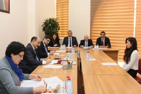 Əbülfəs Qarayev Salyanda vətəndaşları qəbul edib