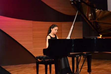 Beynəlxalq Muğam Mərkəzində fortepiano musiqisi axşamı keçirilib
