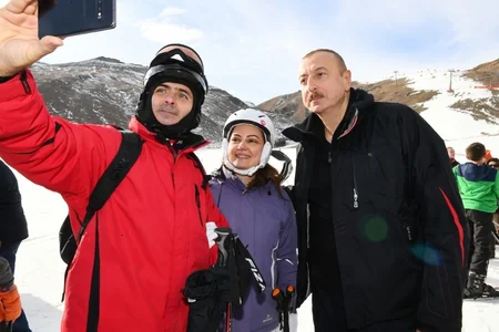 President Ilham Aliyev and first lady Mehriban Aliyeva viewed work done at Shahdag Tourism Center
