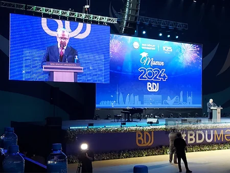 BDU-da “Məzun günü” keçirilib