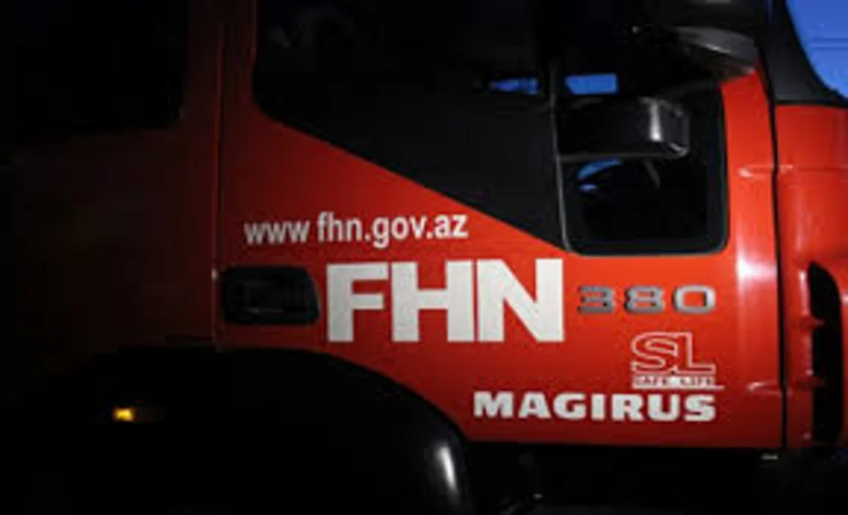 Binəqədi rayonunda ikimərtəbəli evdə yanğın baş verib