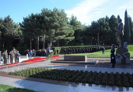 Prezident İlham Əliyev Rusiya Silahlı Qüvvələrinin Baş Qərargah rəisini qəbul edib - YENİLƏNİB
