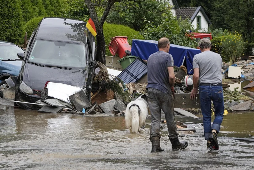 Число жертв наводнений в Германии достигло 58