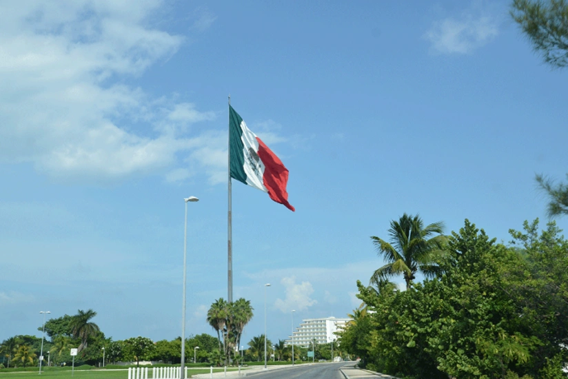 Mexico mayoral candidate shot dead at campaign rally