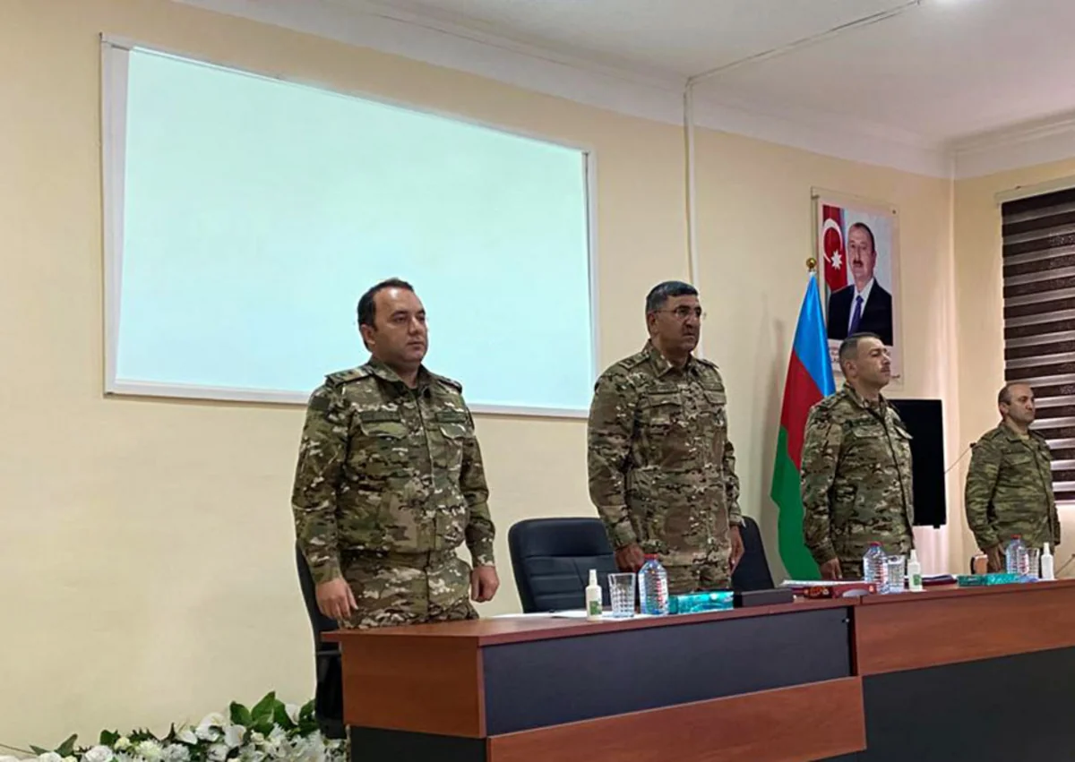 Laçında döyüşə hazırolma vəziyyətinin yüksək səviyyədə saxlanılması müzakirə olunub