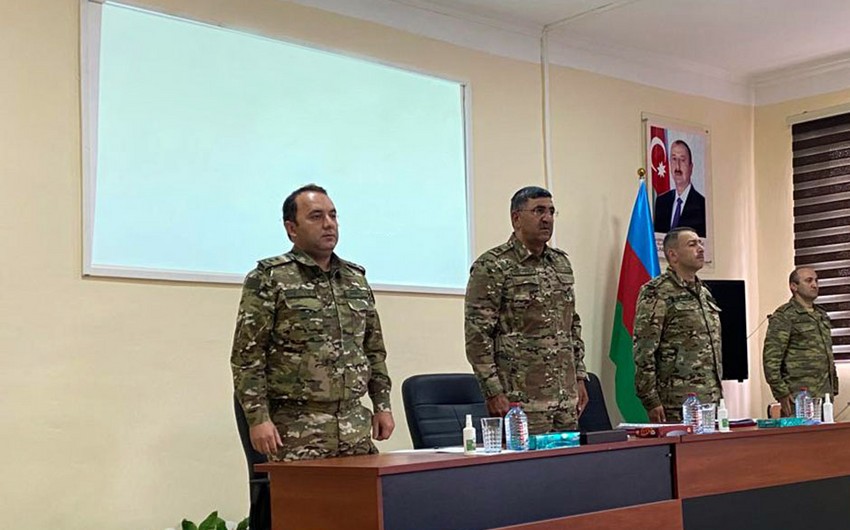Laçında döyüşə hazırolma vəziyyətinin yüksək səviyyədə saxlanılması müzakirə olunub