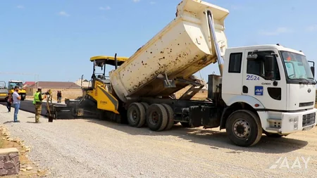 Bakının Qaradağ rayonunda bu il 20 kilometr uzunluğunda küçə təmir olunub