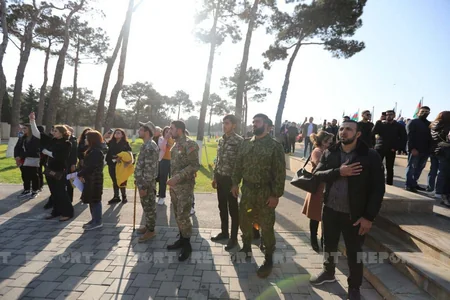 Zəfəri bəxş edənlər