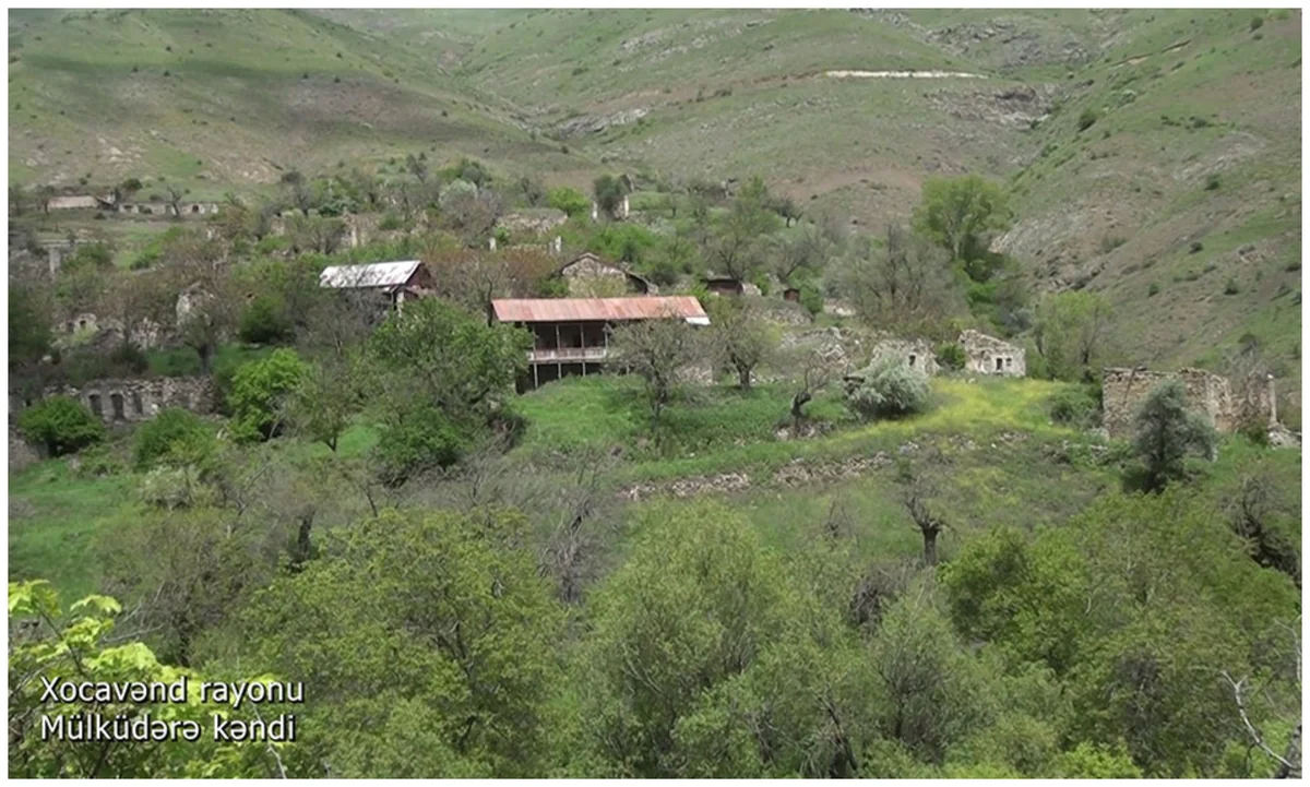 Ermənilər xarabalığa çevirdiyi daha bir kəndin görüntüsü - VİDEO