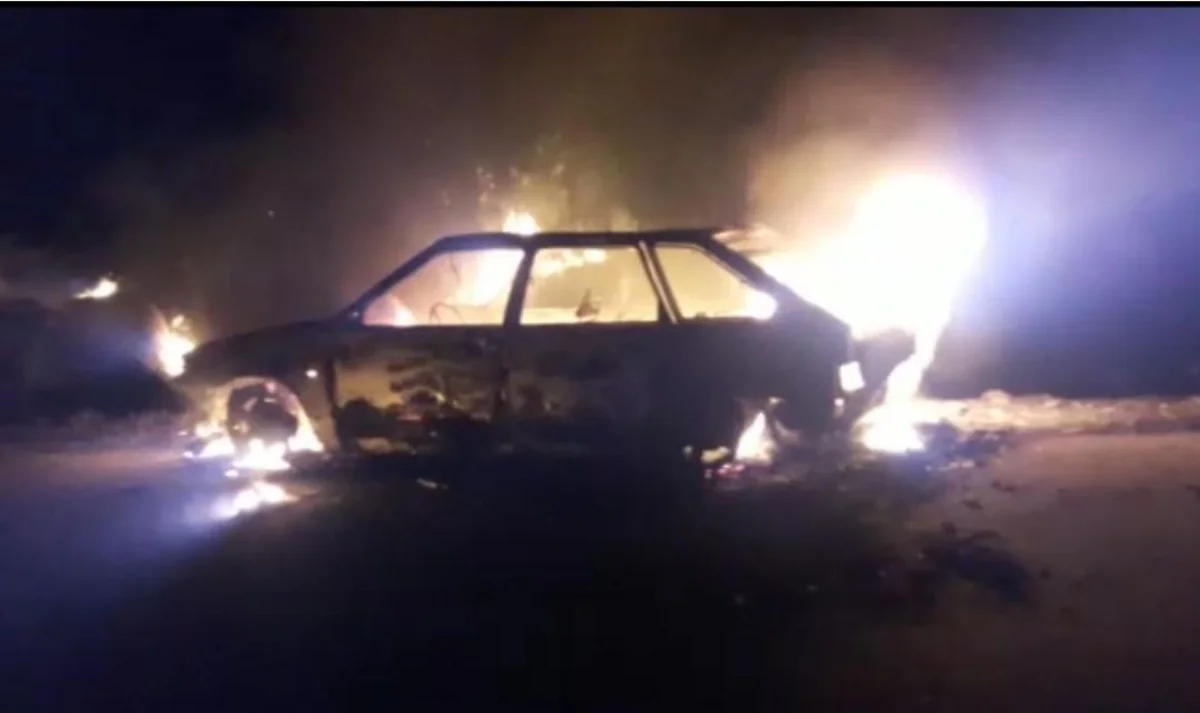 В Уджаре сгорел автомобиль - ВИДЕО