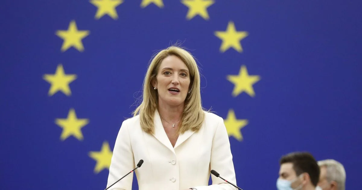 Глава Европарламента призвала передать Украине боевые самолеты и дальнобойные ракеты