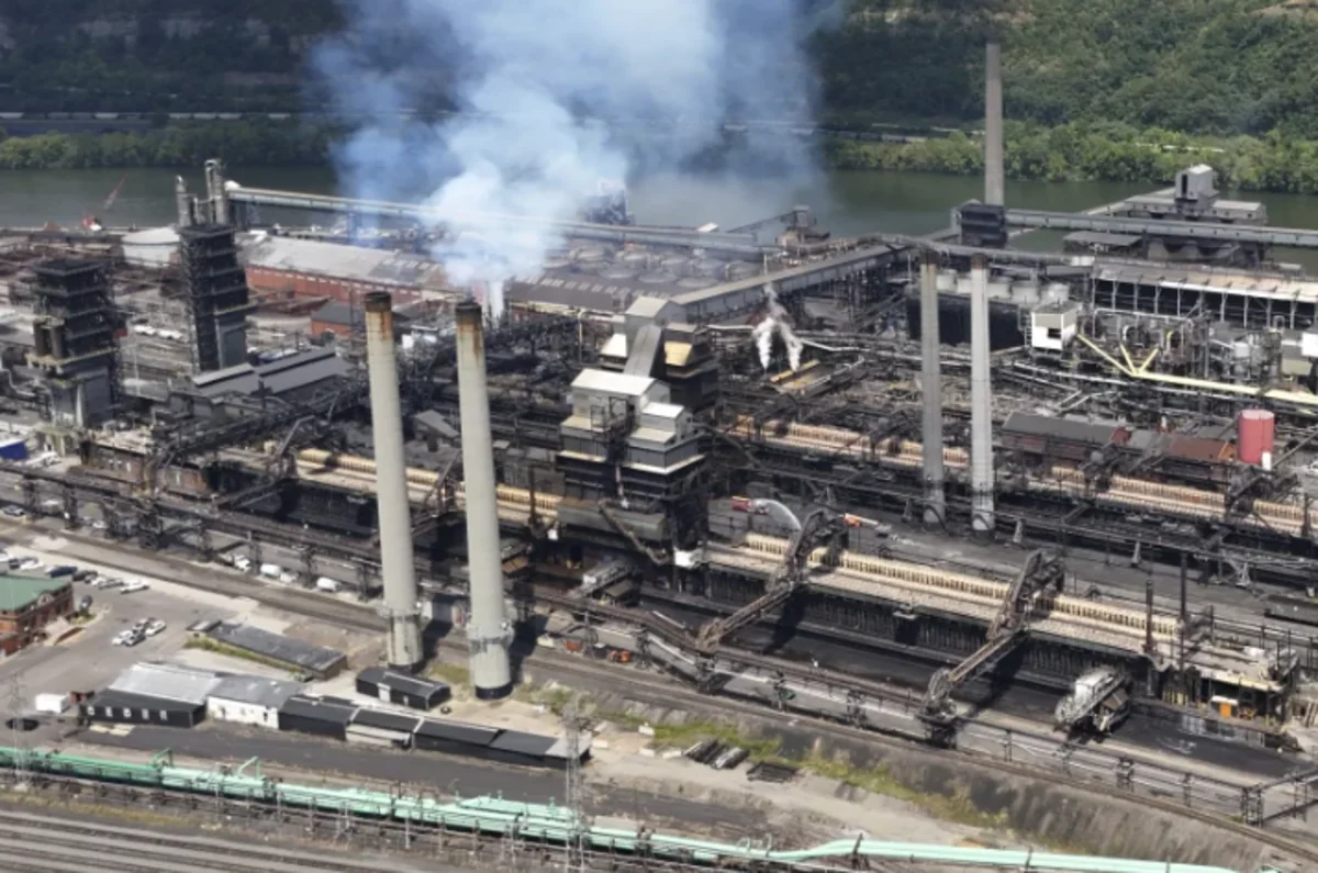 Число погибших из-за взрыва на предприятии US Steel возросло до двух человек