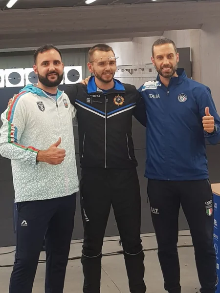 Atıcımız Ruslan Lunyov Vətənə qızıl medalla dönüb