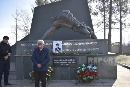 Azərbaycanın Gürcüstandakı səfiri 20 Yanvar şəhidinin ailəsi ilə görüşüb